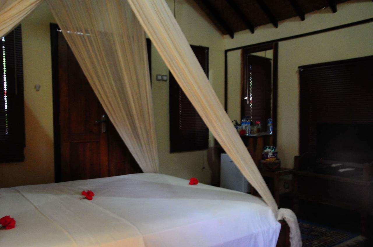 Gili Flush Harmony Hotel Quần đảo Gili Ngoại thất bức ảnh